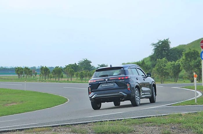 Maruti Suzuki Grand Vitara Drive; Initial on track experience 